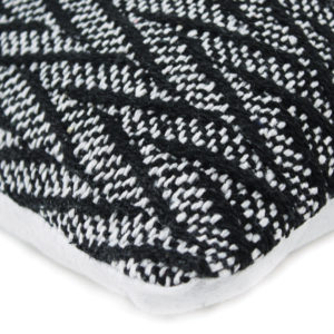 Coussin 70x70 Chevron - Noir & Blanc