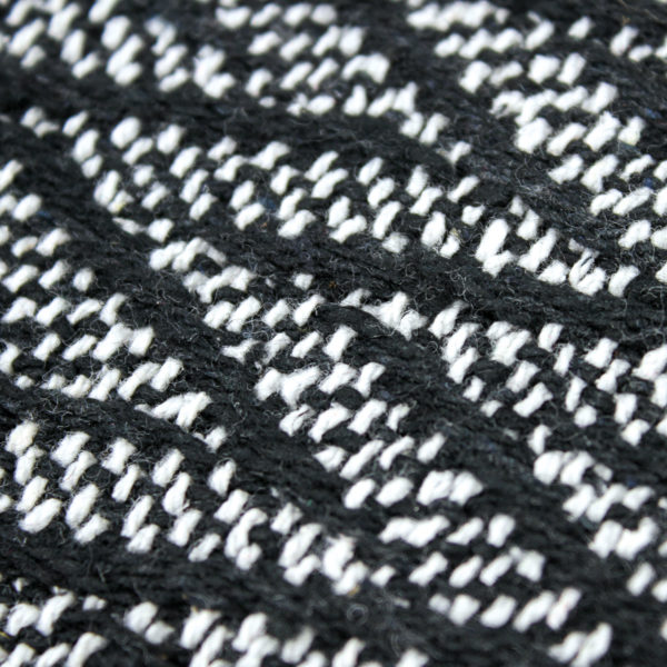 Coussin 70x70 Chevron - Noir & Blanc – Image 3