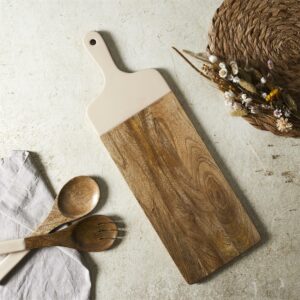 planche à découper en manguier laqué beige