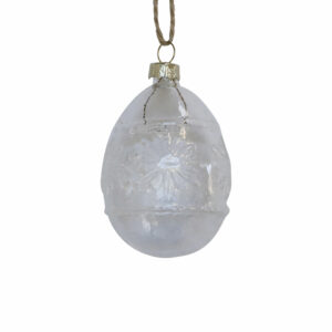 boule de noël en verre transparent