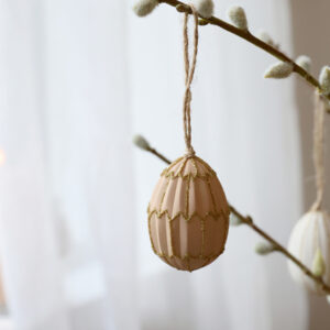 boule de noël à paillettes rose