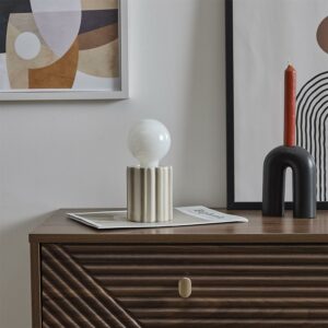 lampe en céramique rayée beige et blanche &à piles