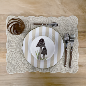 set de table en coton motif fleur beige 2